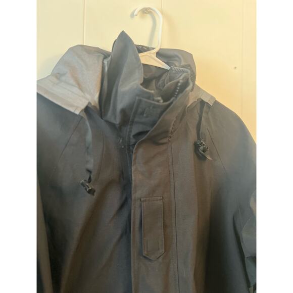 US Navy Cold Weather Black Parka – Gore-Tex, Medium Long, Military Issue - Picture 3 of 5